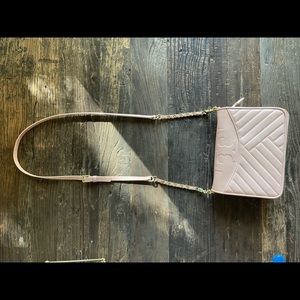 Blush Tory Burch Crossbody bag with a gold chain strap
